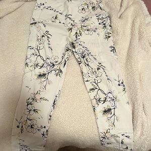 Victoria’s Secret White Floral Leggings